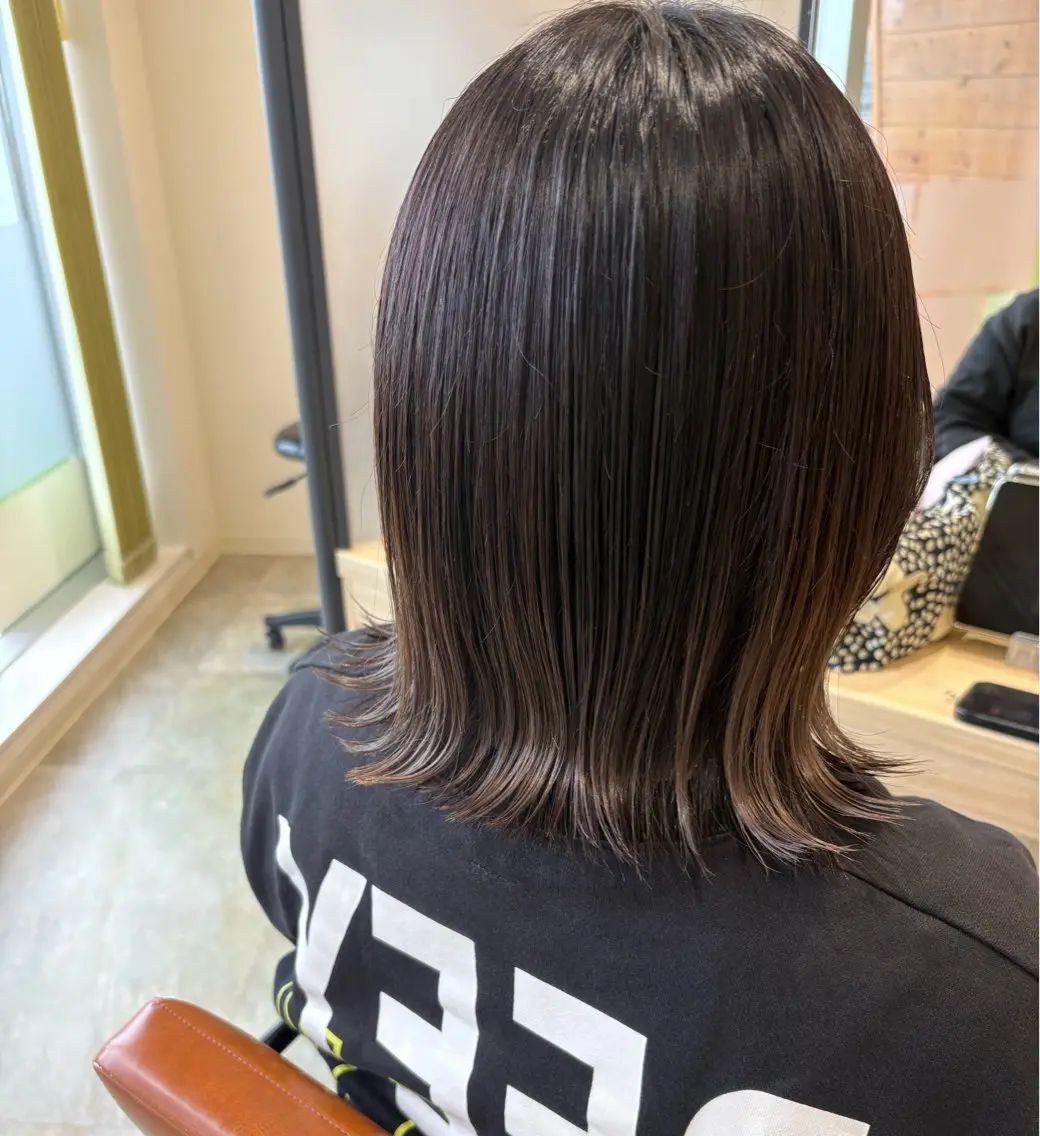 ショート タナサワ ナツミのヘアスタイル