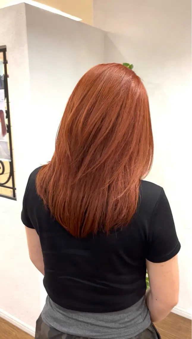 カラー 山本 梨華のヘアスタイル