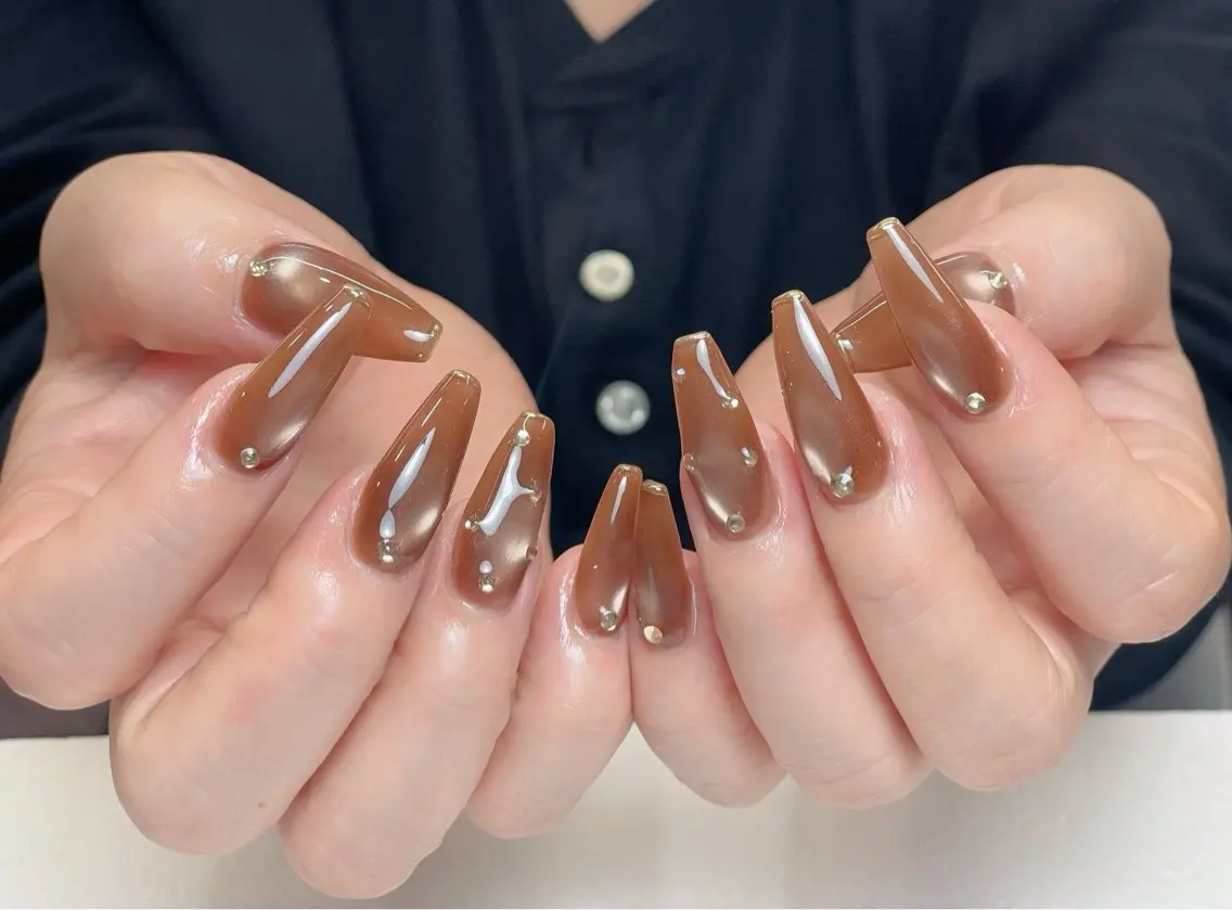 ネイル ボルドー ブラウン チークネイル 長さ出し フレンチネイル 中野駅から2分 MEO NAILのネイルデザイン