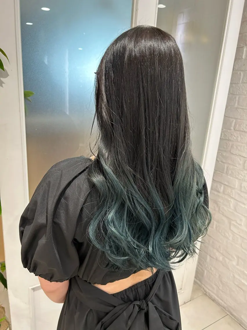 ロング カラー グラデーションカラー 顔周りカット レイヤーカット カット ヘアカラー 🍀透明感抜群🍀/ ハイトーンカラーのヘアスタイル