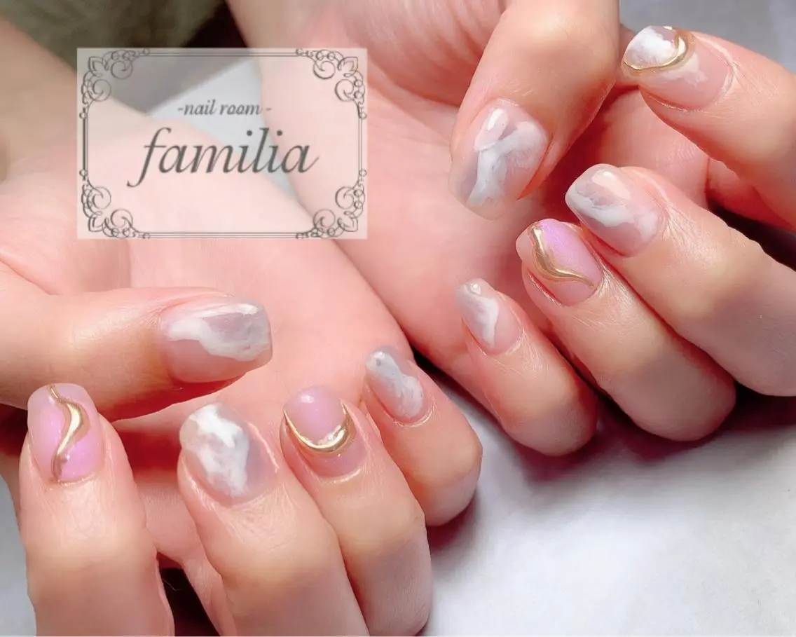 ネイル ハンドネイル -nailroom- familiaのネイルデザイン