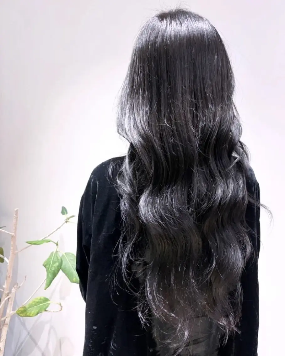 ロング カラー ヘアカラー トリートメント 山中 あるのヘアスタイル