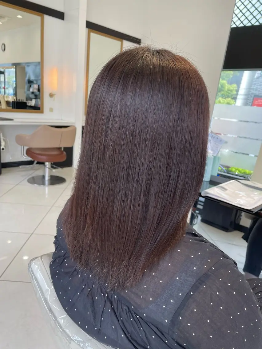 ミディアム 縮毛矯正 カット 縮毛矯正 トリートメント 岡田 蓮美のヘアスタイル