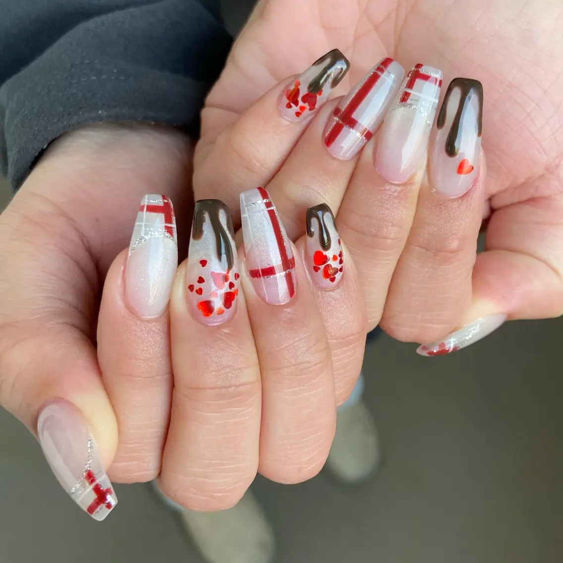 ネイル バレンタイン ハンドネイル nailsalon_ vi.のネイルデザイン