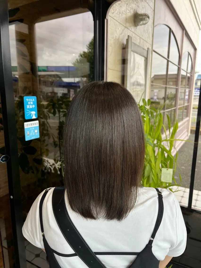 カラー 森下 いづみのヘアスタイル