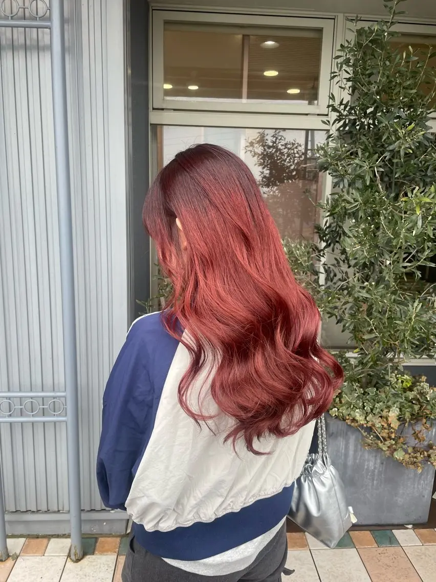 ロング 石戸 春菜のヘアスタイル