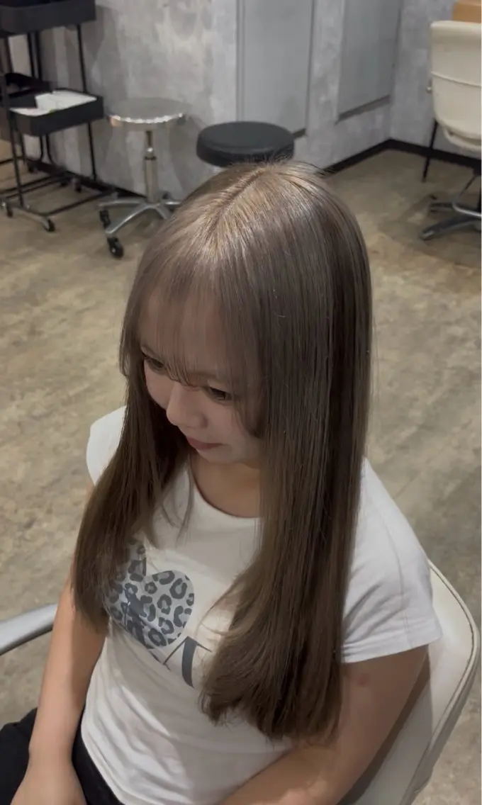 🖤個性出したい子オススメ🖤(ブリーチ込)デザインカラー+トリートメントの写真