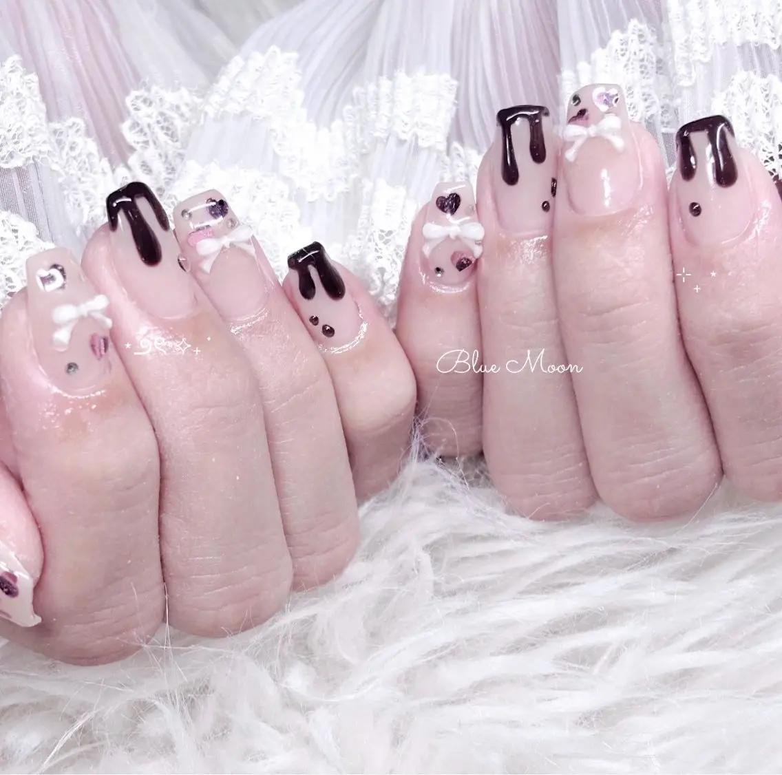 ネイル アートネイル クリアネイル ぷっくりネイル リボン ハンドネイル フットネイル ハンドケア nail salon Blue Moonのネイルデザイン