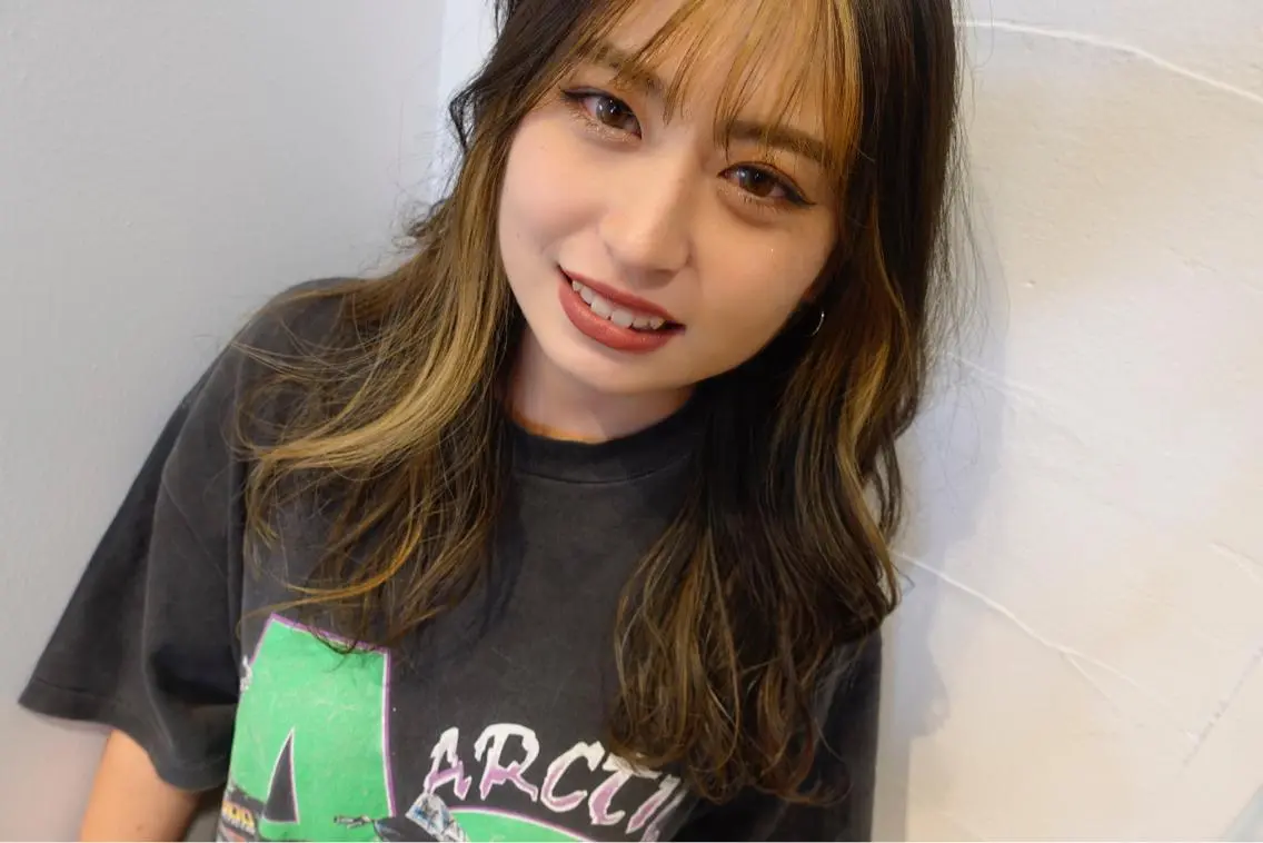 セミロング ミストバング . AYUKAのヘアスタイル