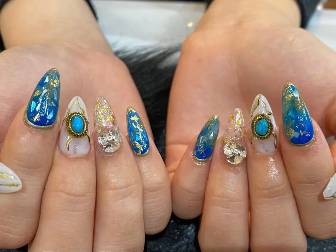 カラー MOMO nailのネイルデザイン