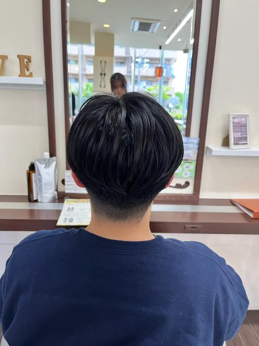 ショート パーマ メンズ センターパート メンズパーマ 刈り上げ ニュアンスパーマ 🧊メンズ特化🧊 高木航希のヘアスタイル