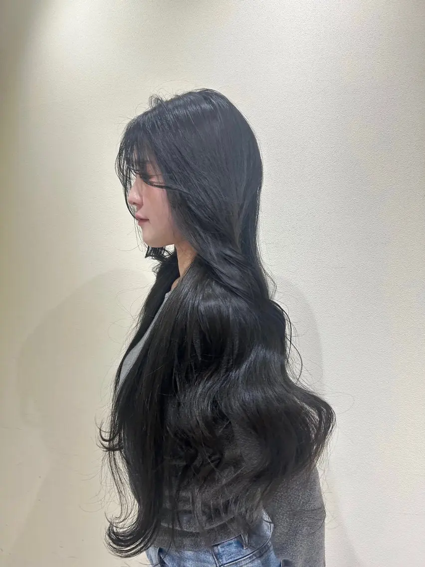 ロング 髪質改善 ヘアカラー hiyori🎀 トレンドレイヤーのヘアスタイル