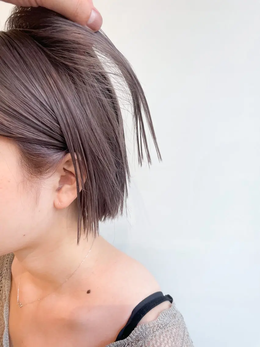 ミディアム カラー グレージュ ラベンダーカラー ラベンダーグレージュ ラベンダーグレー カット ヘアカラー Takuma Suzuki中目黒のヘアスタイル