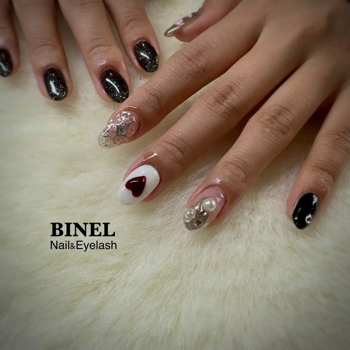 ネイル ニュアンスネイル BINEL REINAのネイルデザイン