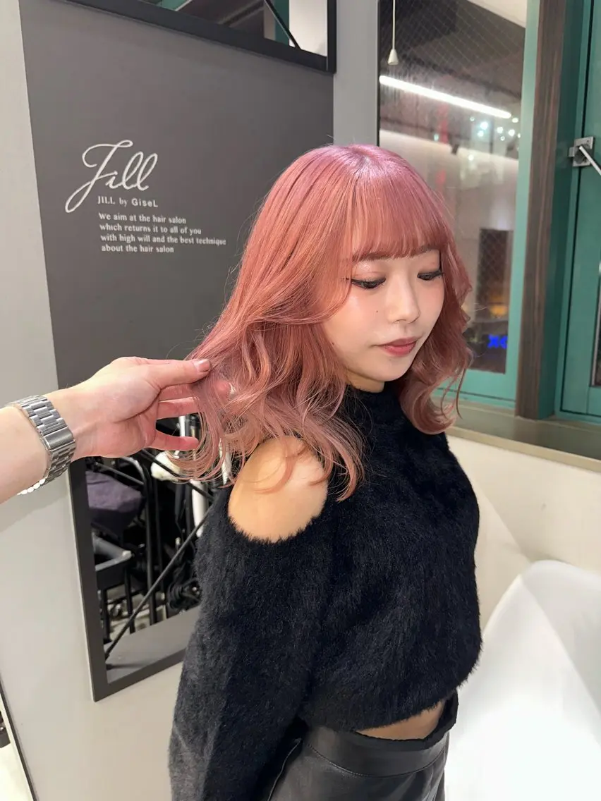 ミディアム カラー ヘアカラー トリートメント jill by gisel＿のヘアスタイル