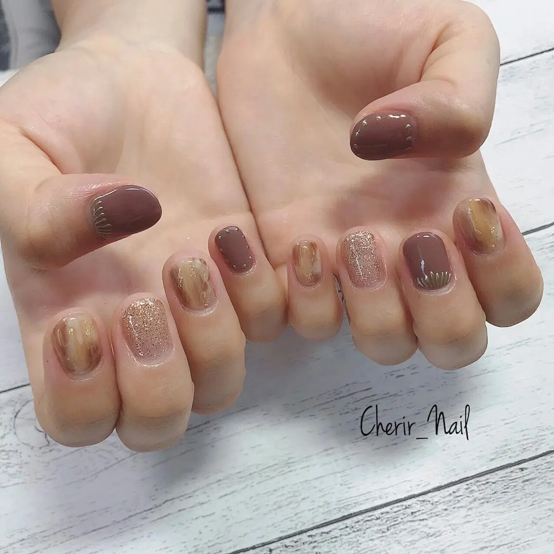 ネイル ブラウン ラメ(グリッター) 大理石ネイル(マーブル) ニュアンスネイル ワンカラーネイル Cherirnail kaoriのネイルデザイン