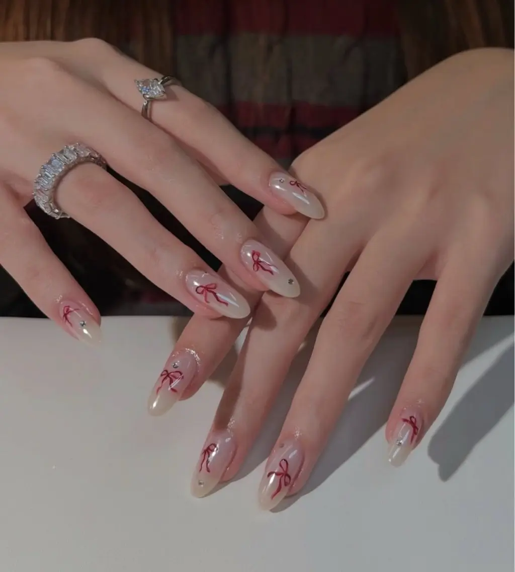 ミディアム 韓国風ヘア ハンドネイル Aila Nail ShinOkuboのネイルデザイン