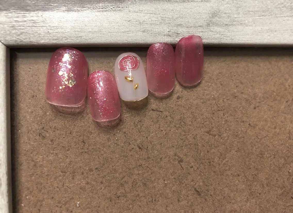 ネイル パラあり！フィルイン 美フォルムのネイルデザイン