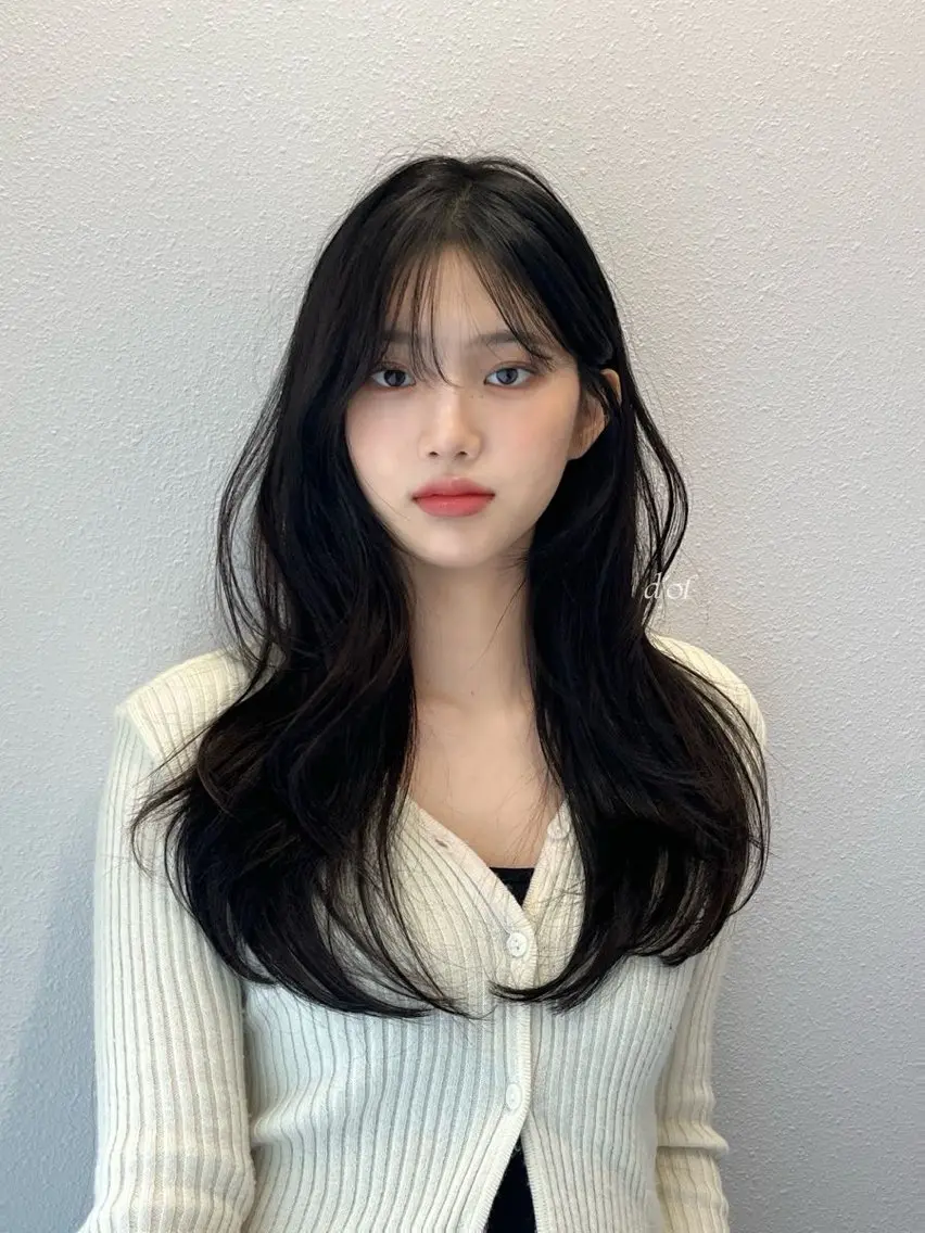 ロング 韓国風カラー くびれヘア 顔まわりレイヤー 顔周りカット ハイレイヤー 韓国ヘア特化🇰🇷 心斎橋【ユリカ】のヘアスタイル