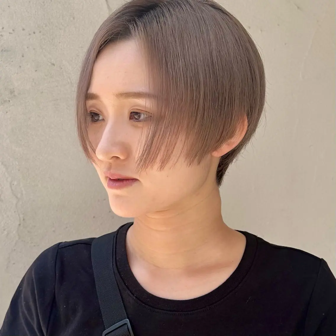 ショート カラー ベージュカラー ブリーチ ケアブリーチ ダブルカラー ハイトーンカラー ヘアカラー トリートメント インナーカラー/レイ ヤーカット♡/マキシのヘアスタイル