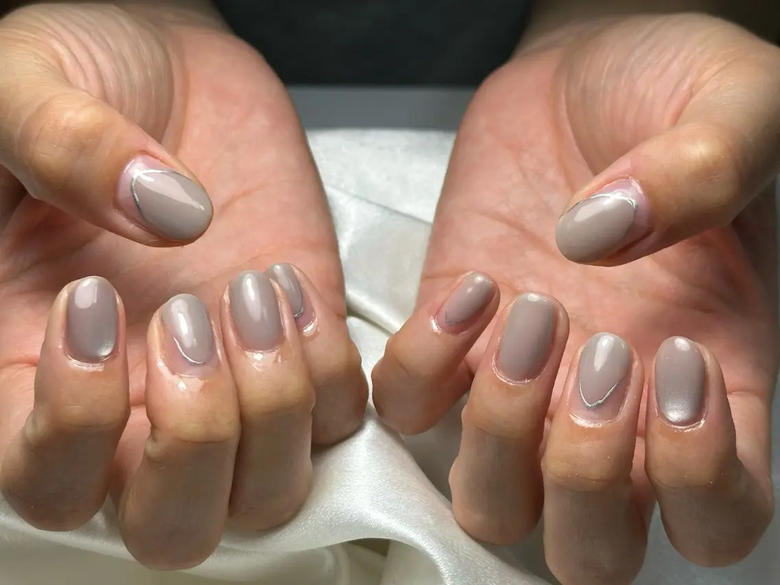 ネイル アニマル柄 オーロラネイル フットネイル フレンチネイル ジェルネイル ハンドネイル kiki nail たまプラーザのネイルデザイン
