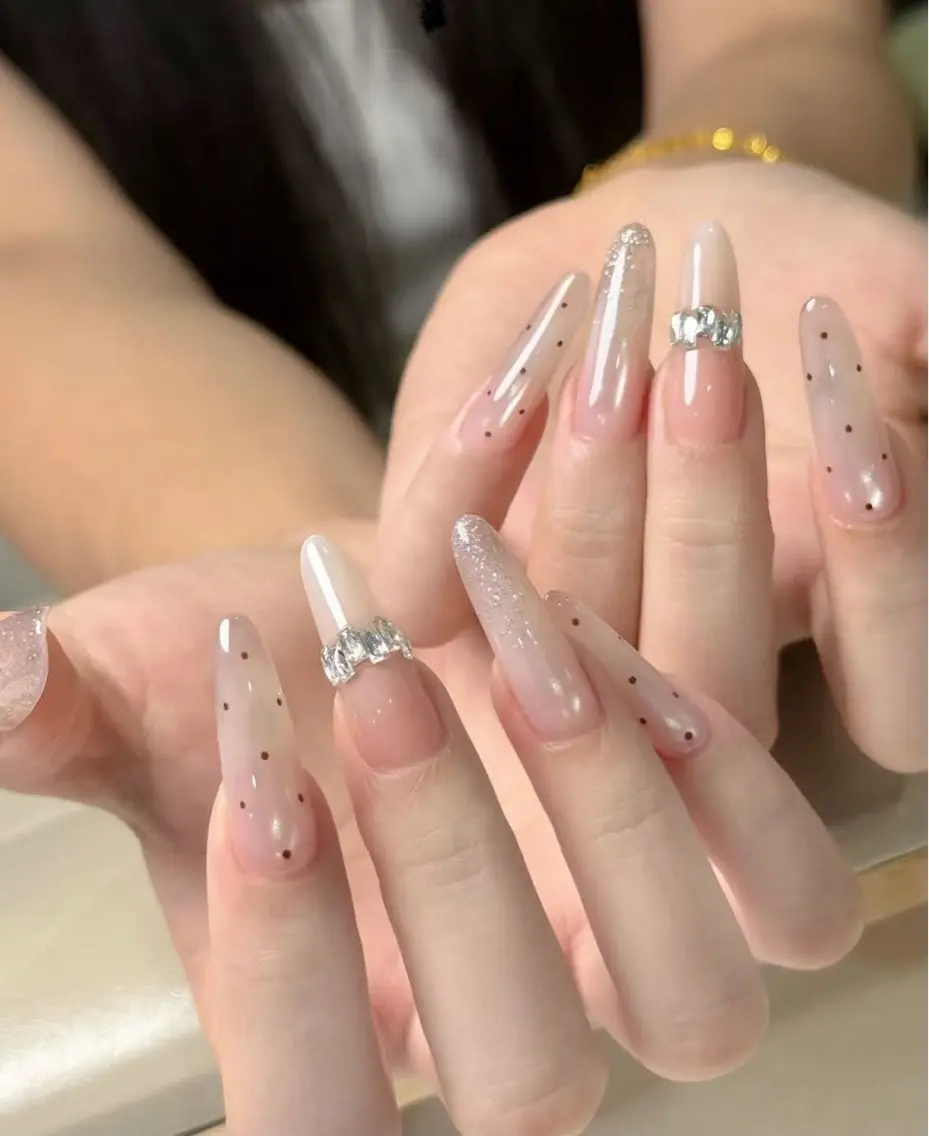 ネイル オーロラネイル 氷ネイル・うるうるネイル 韓国ネイル 水色 夏ネイル ハンドネイル 本田 アユミのネイルデザイン
