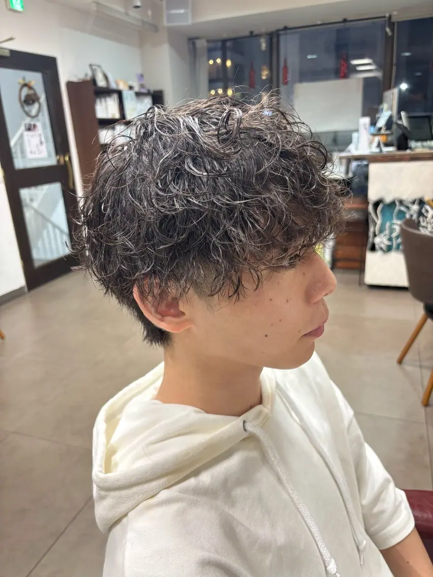 パーマ メンズ 波巻きパーマ カット パーマ 松戸で大人メンズ パーマ　Futabaのヘアスタイル