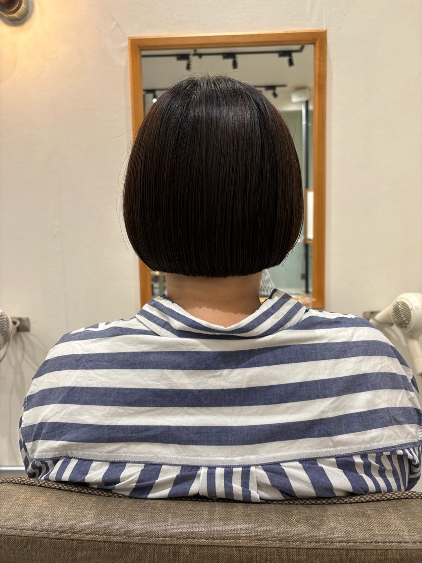ショート カラー ヘアアレンジ 切りっぱなしボブ ボブ 小顔カット 坂本 エマのヘアスタイル