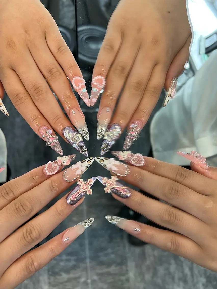 ネイル オーロラネイル ボルドー ブラウン 氷ネイル・うるうるネイル キラキラネイル ハンドネイル Sora  Nail 長さ出し専門店のネイルデザイン