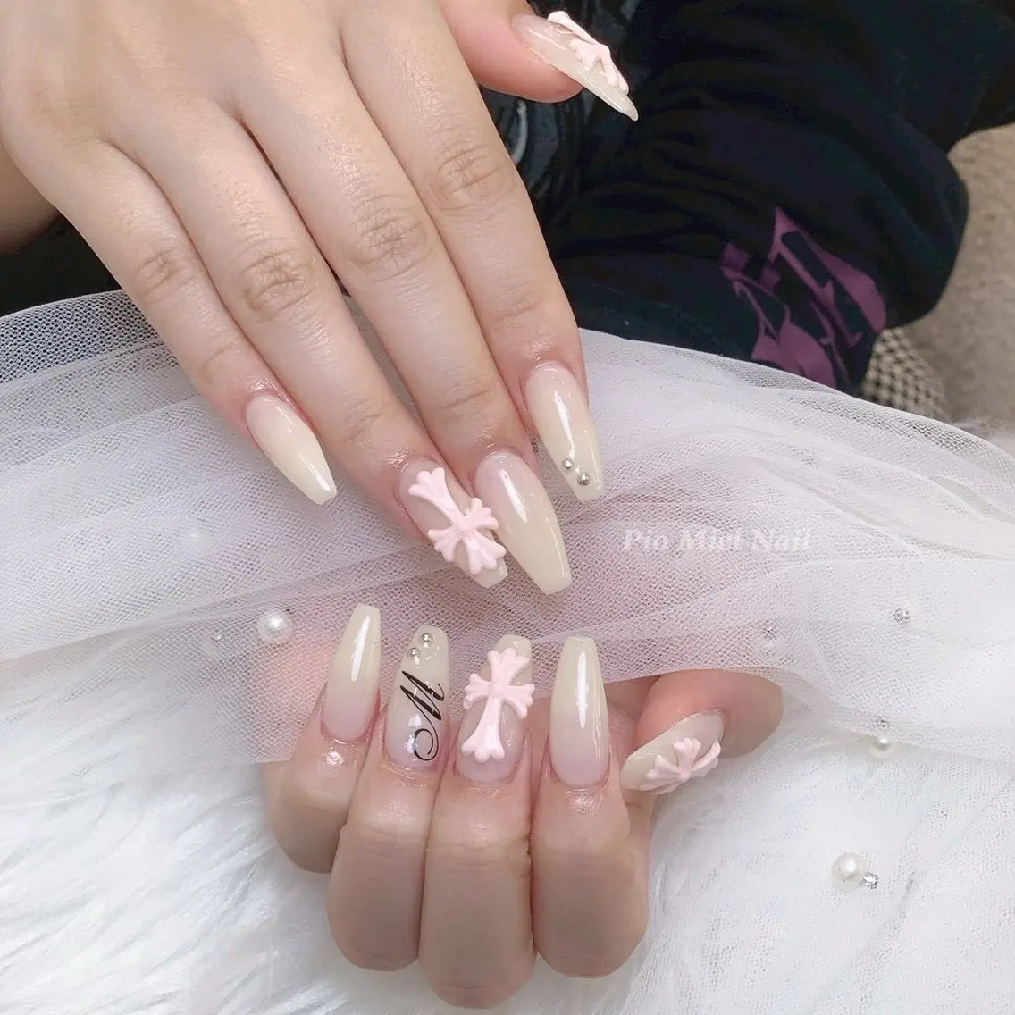 ネイル ハンドネイル HANA 長さだしのネイルデザイン