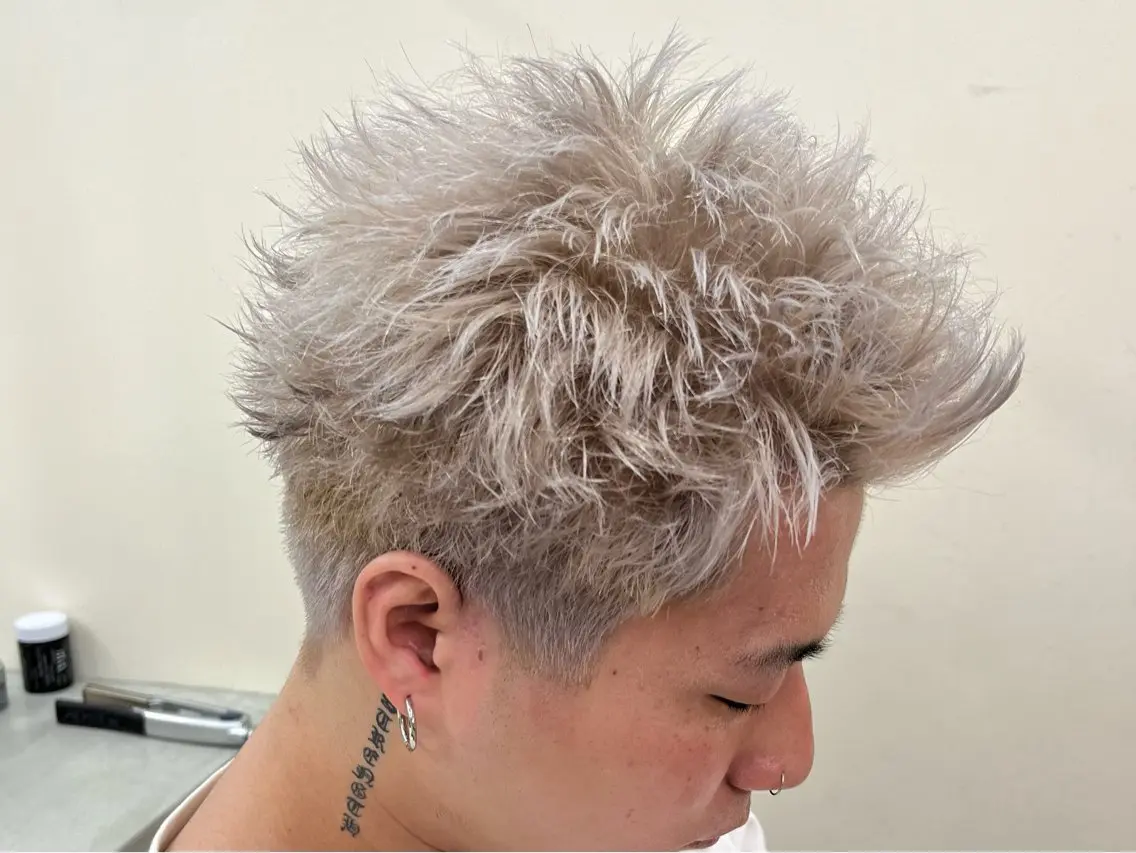 ショート カラー メンズ カット ヘアカラー フェザーパーマメンズ ピンパーマ京都駅前のヘアスタイル