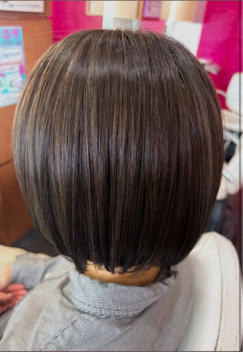 ショート ハイライト ヘアカラー 美容室ARKS 黒田杏奈のヘアスタイル