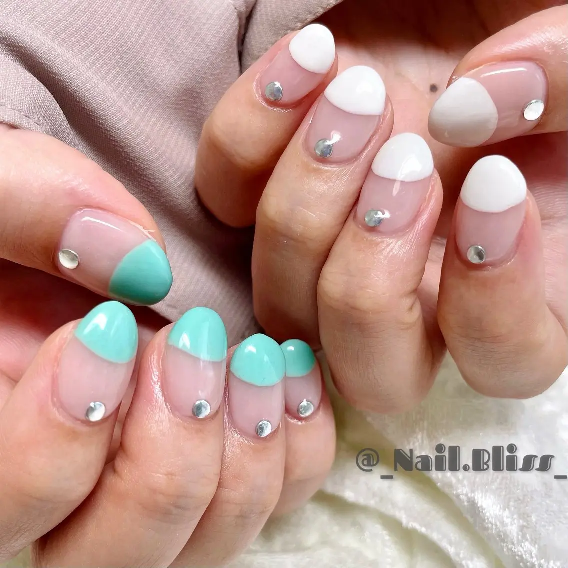 ネイル フレンチネイル ハンドネイル NAIL BLISSのネイルデザイン