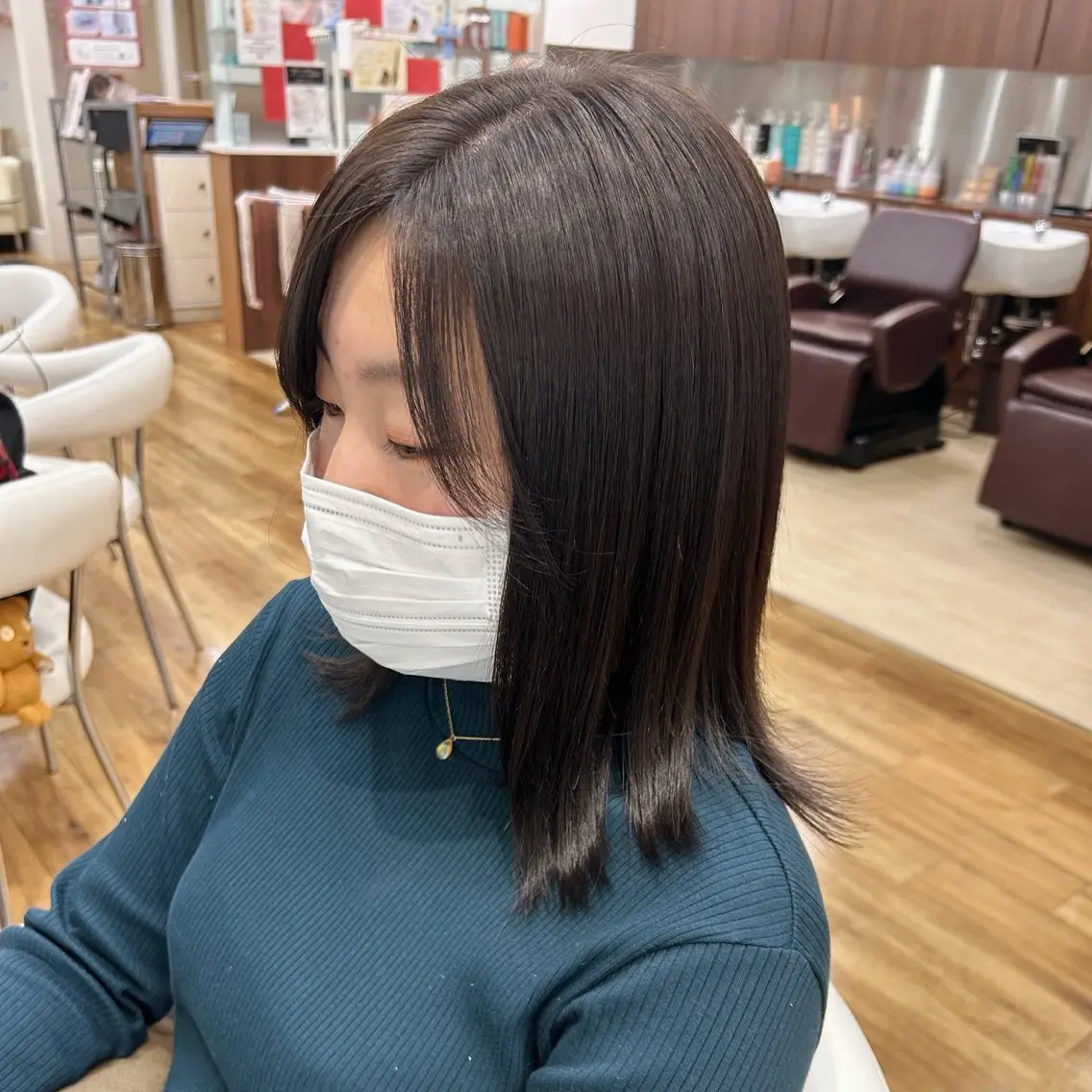 カラー ベージュカラー 透明感カラー オリーブベージュ ヘアカラー トリートメント レナークウィズ　北川 愛璃のヘアスタイル
