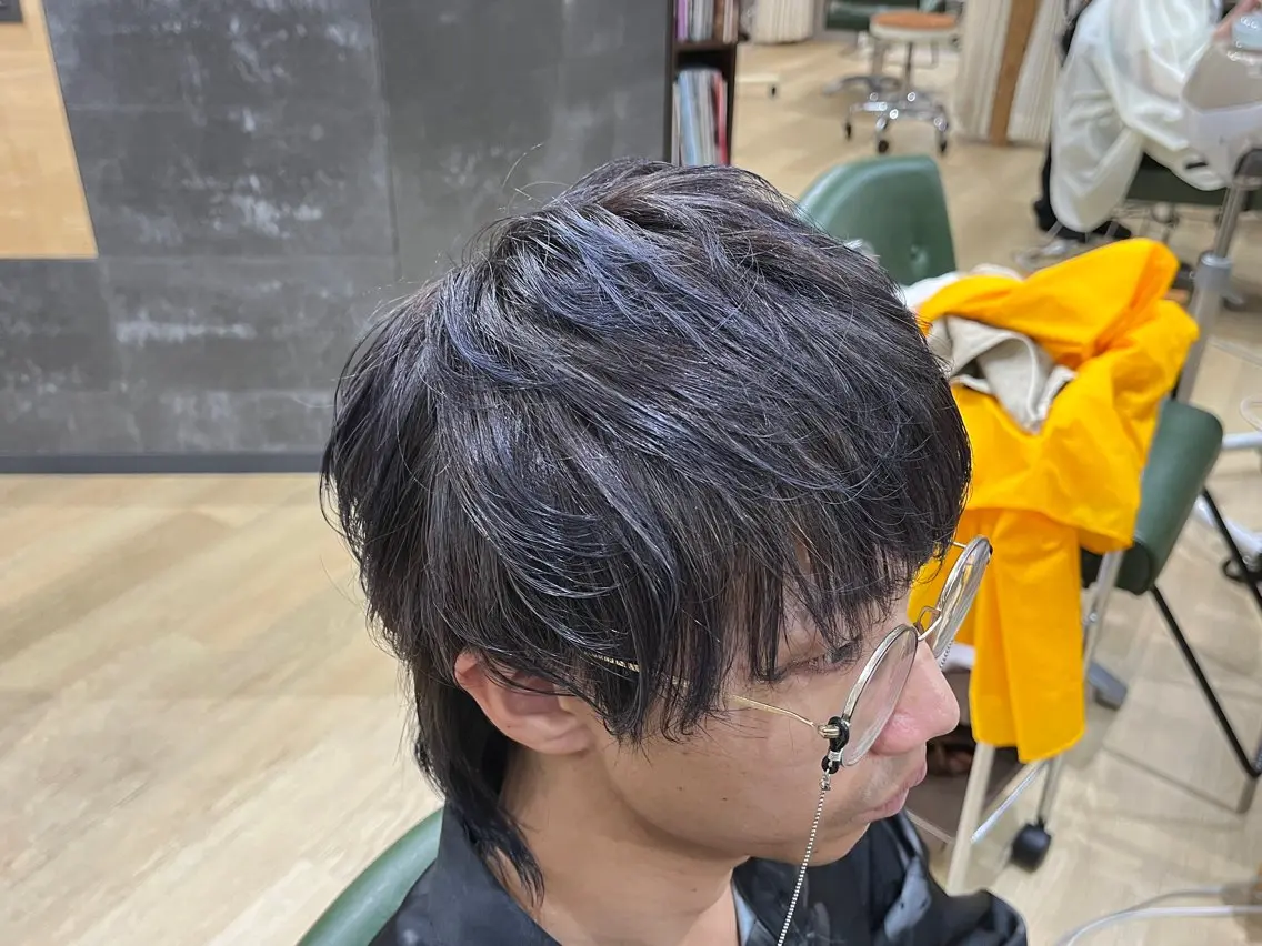 カラー メンズ メンズハイライト メンズメッシュ ハイライトカラー メッシュ 菊池 蓮のヘアスタイル