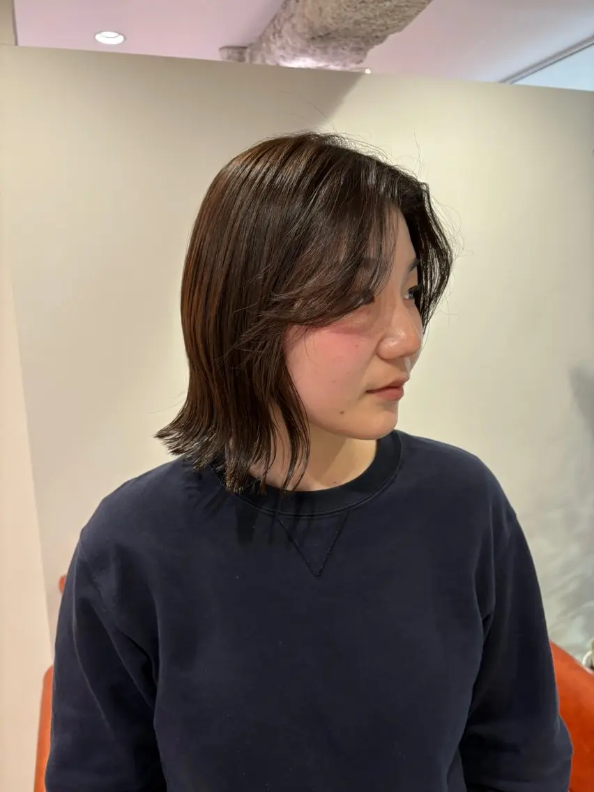 ミディアム NATSUKI😸 ✂︎南森町美容室のヘアスタイル