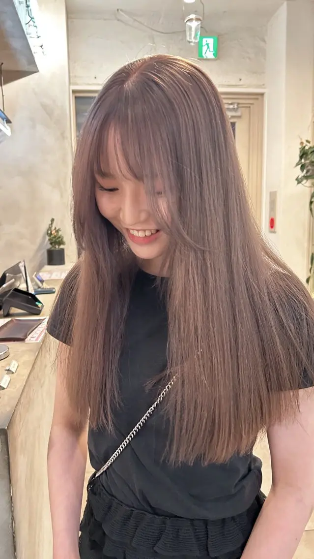 ロング カラー ハイトーンボブ 前田 表参道　グレージュのヘアスタイル