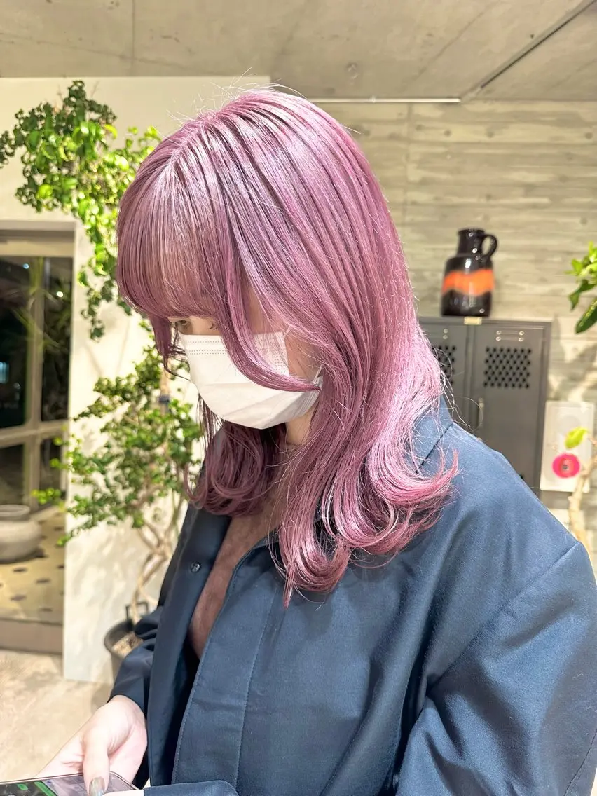ミディアム カラー ヘアカラー トリートメント kai .のヘアスタイル