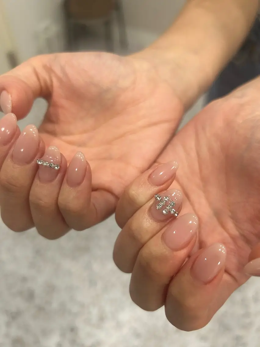 ネイル ハンドネイル 小松 千冬のネイルデザイン