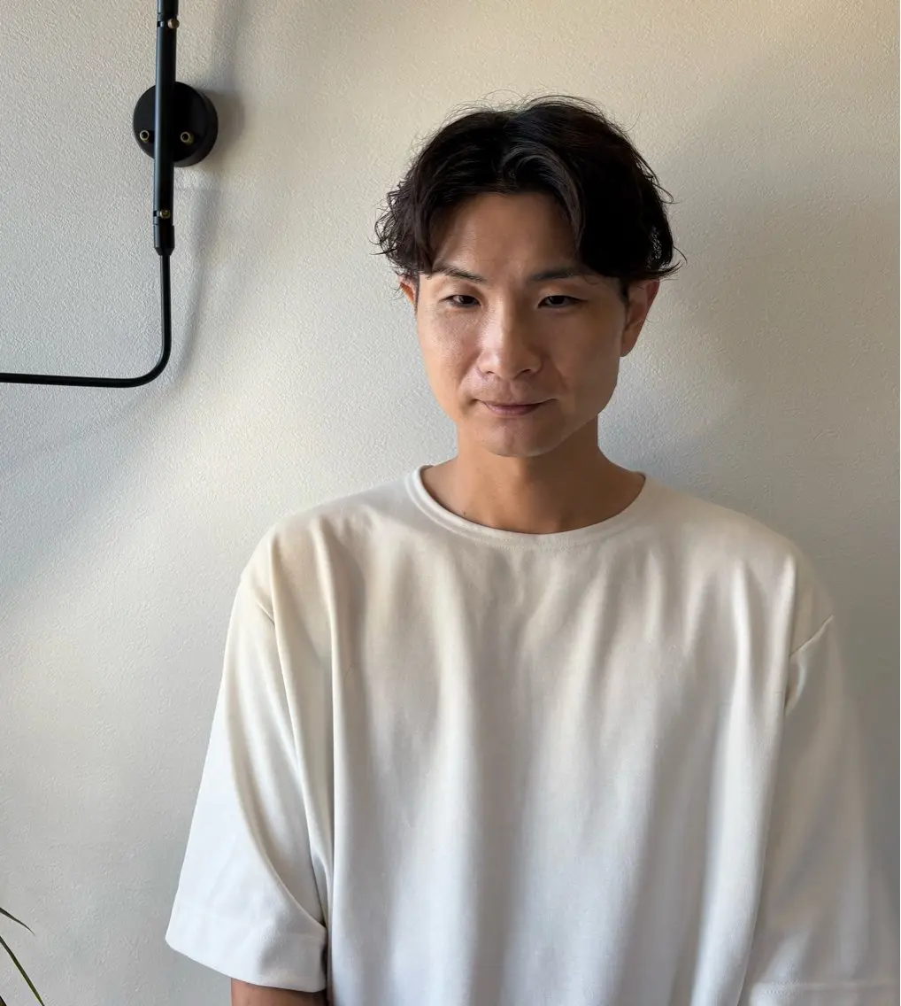 ショート メンズ センターパート メンズパーマ カット ヘッドスパ I'sm KOUSAKUのヘアスタイル