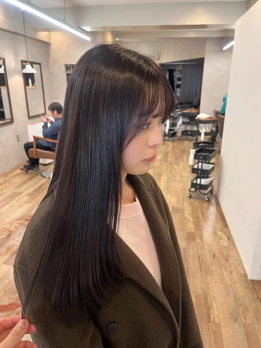 ロング カット トリートメント 中野 伊織のヘアスタイル