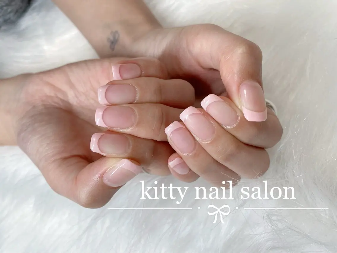 ネイル アートネイル フットネイル フレンチネイル ガラスフレンチ グラデーション kitty nail salonのネイルデザイン