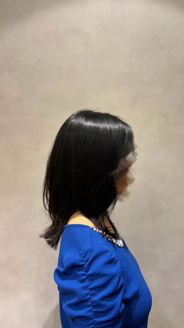 ミディアム くびれヘア レイヤーカット 外ハネヘア 藤浪 凪沙のヘアスタイル