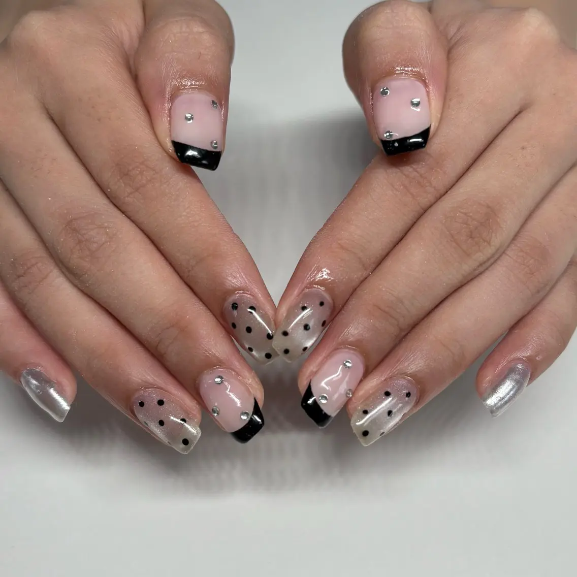 ネイル ハンドネイル ネイルサロンAmo 🎀のネイルデザイン
