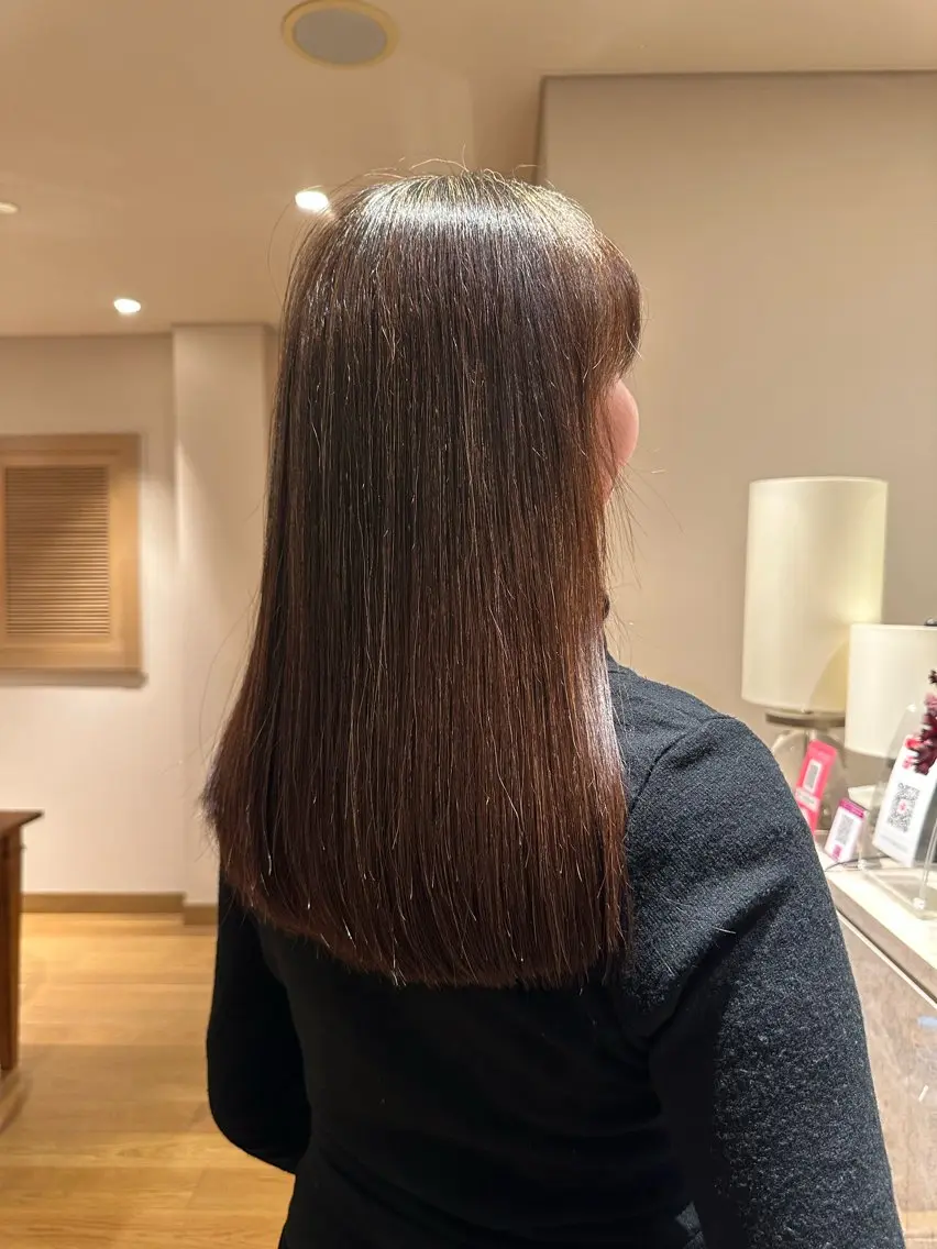 セミロング カット 縮毛矯正 トリートメント 津田 幹太のヘアスタイル