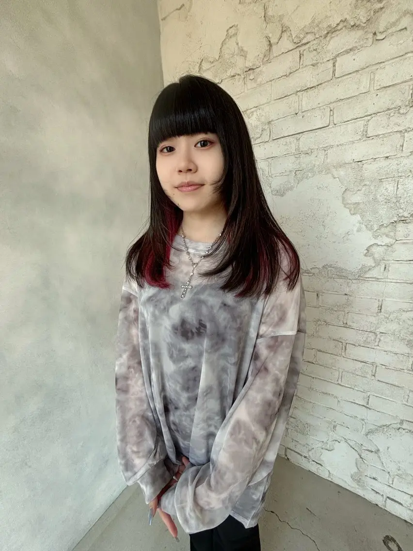 ロング カラー ヘアアレンジ ダブルカラー インナーカラー ピンクカラー 顔まわりレイヤー 顔周りカット ravens代表 ヒロムのヘアスタイル