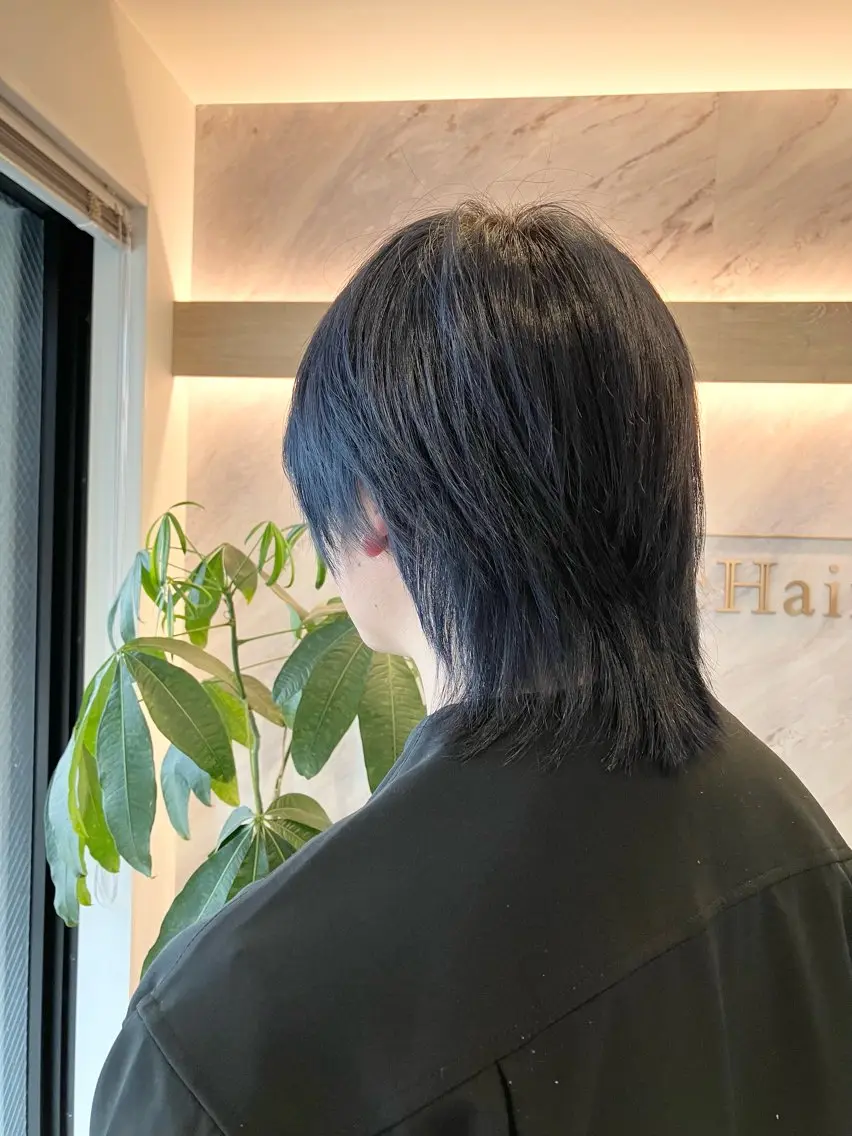 メンズ マッシュウルフ マッシュ メンズウルフカット ウルフカット ヘアカラー ブリーチ&ストレート 長谷川勇人のヘアスタイル