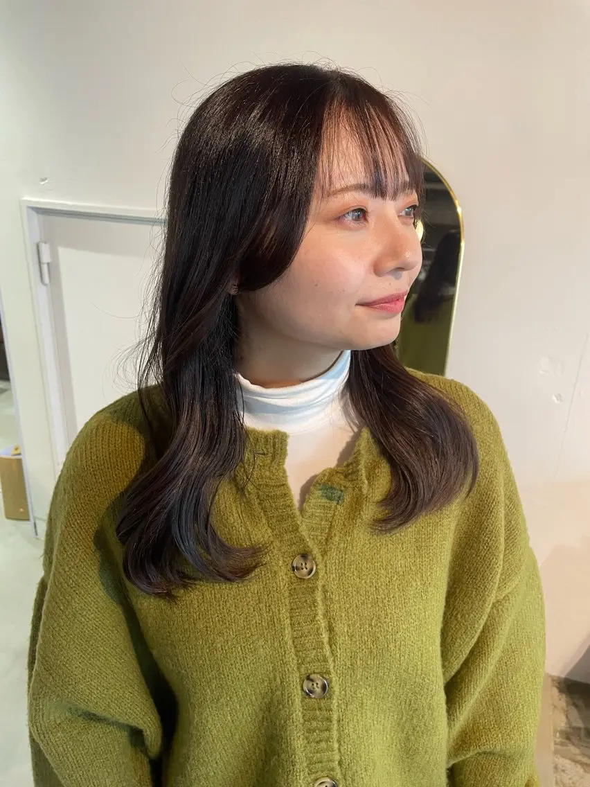 ロング カラー ベージュカラー カット ヘアカラー 安藤 結花のヘアスタイル