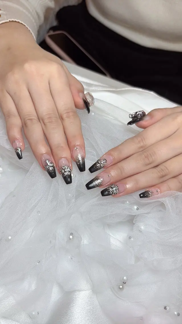 ネイル フットネイル フレンチネイル ジェルネイル ガーリー グラデーション ハンドネイル D.d Nail Moeのネイルデザイン