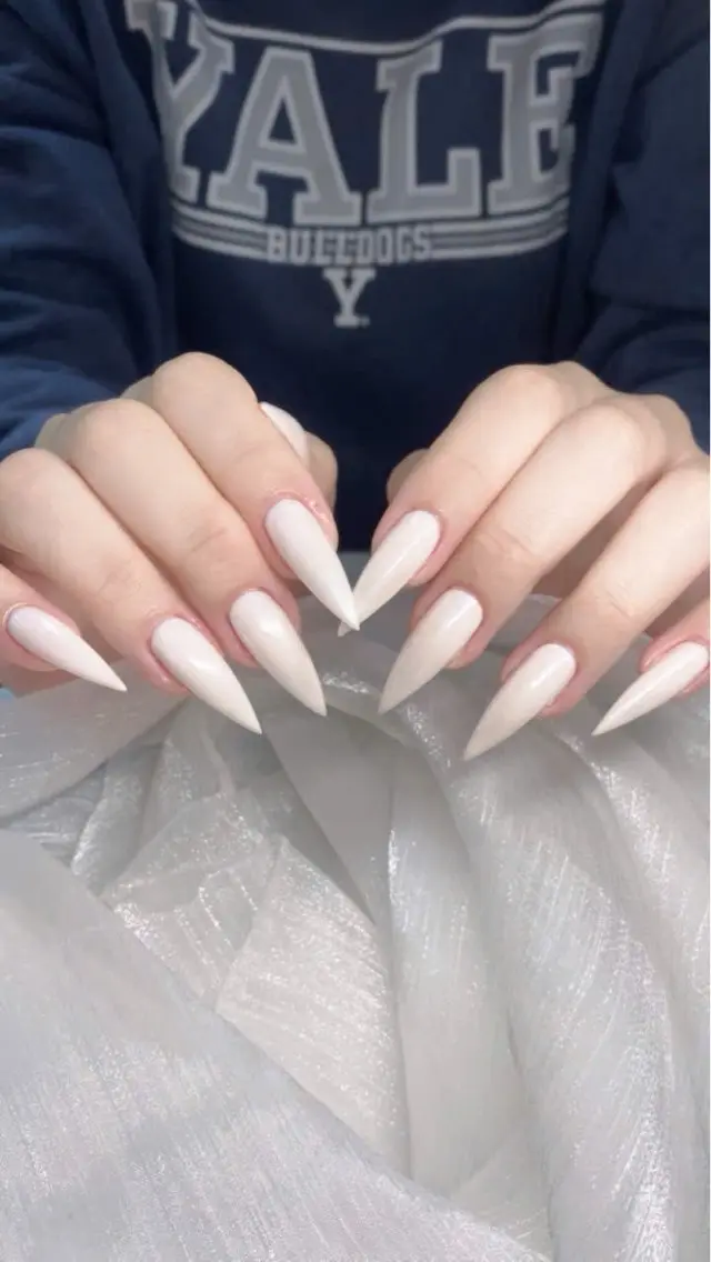 ネイル フレンチネイル グラデーション マグネットネイル ニュアンスネイル オフィスネイル ハンドネイル ハンドケア Hara Nail 【持ち込みOK】のネイルデザイン